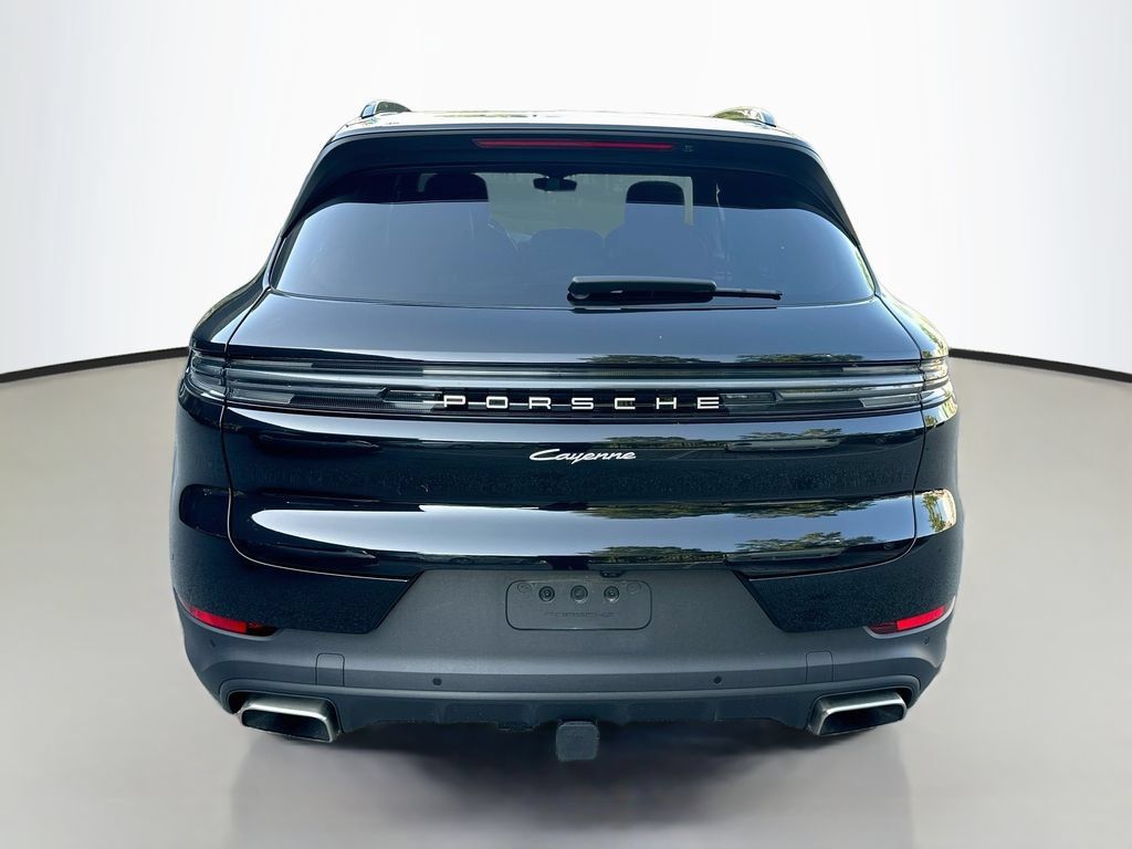 Certified 2026 Porsche Cayenne E-Hybrid AWD/4WD image 9