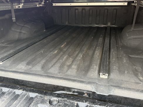 Used 2018 Nissan Frontier SV RWD image 31