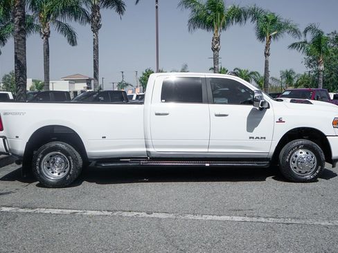 Used 2024 RAM 3500 Laramie w/ Sport Appearance Package AWD/4WD image 11