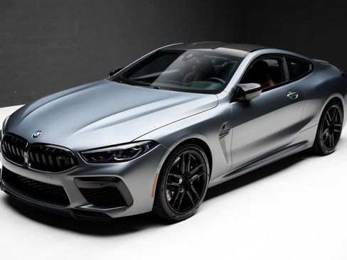 Used 2022 BMW M8 Competition w/ M Carbon Exterior Package AWD/4WD image 5