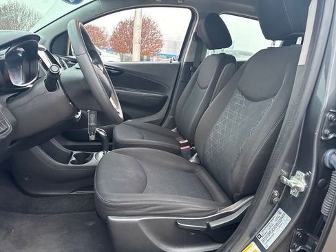 Used 2022 Chevrolet Spark LT image 17