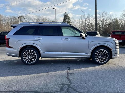 Used 2026 Hyundai Palisade Calligraphy image 6