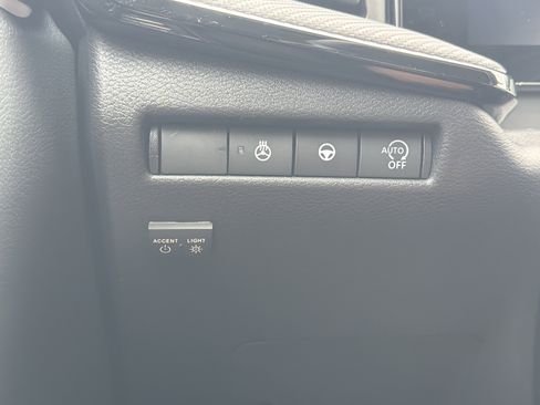 Used 2026 Nissan Kicks SR w/ SR Premium Package FWD image 12