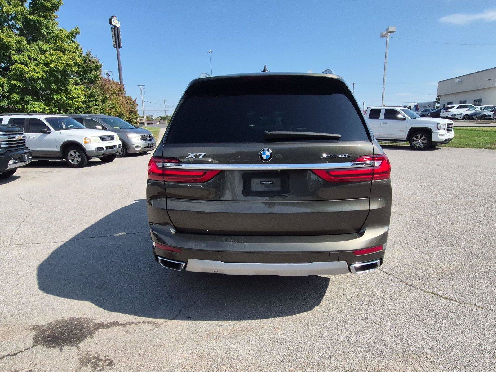 Used 2020 BMW X7 xDrive40i w/ Premium Package AWD/4WD image 4