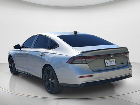 Used 2023 Honda Accord Sport image 3