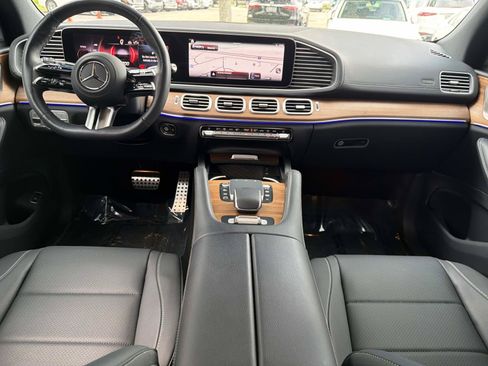 Certified 2025 Mercedes-Benz GLS 450 4MATIC image 13