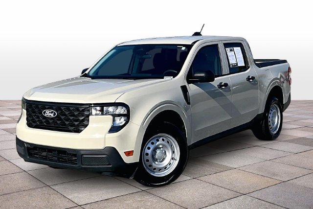 Certified 2025 Ford Maverick XL FWD image 13