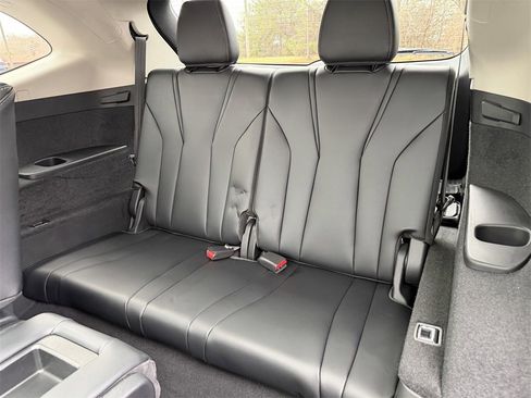 Used 2022 Acura MDX FWD w/ Technology Package image 14