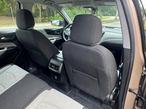 Used 2019 Chevrolet Equinox LS w/ LPO, Floor Liner Package AWD/4WD image 30
