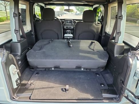 Used 2023 Jeep Wrangler Sport AWD/4WD image 27