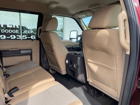 Used 2011 Ford F250 XLT w/ XLT Premium Pkg AWD/4WD image 14