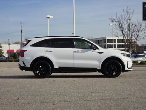 Used 2021 Kia Sorento SX image 8
