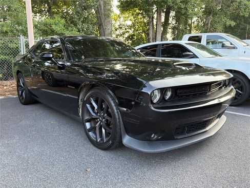 Used 2021 Dodge Challenger R/T w/ Blacktop Package RWD image 3