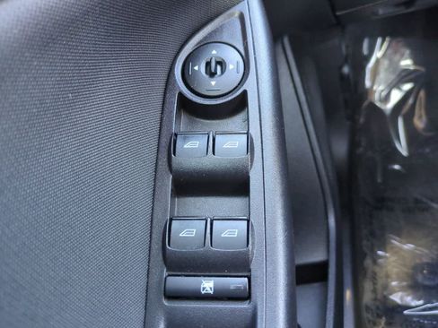 Used 2017 Ford Focus SE image 21