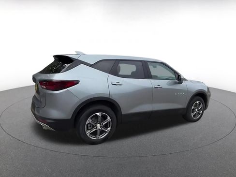 Used 2026 Chevrolet Blazer LT AWD/4WD image 13