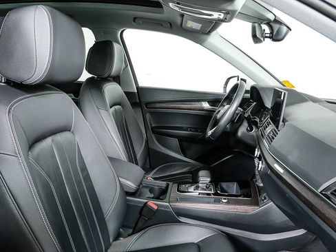 Used 2023 Audi Q5 2.0T Premium w/ Convenience Package image 22