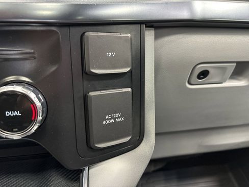 Used 2022 Ford F150 Limited image 47