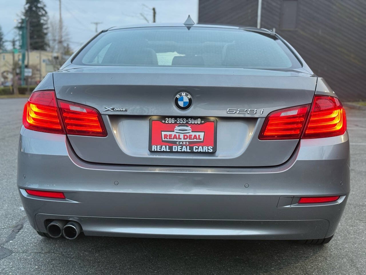 Used 2014 BMW 528i xDrive Sedan AWD/4WD image 6