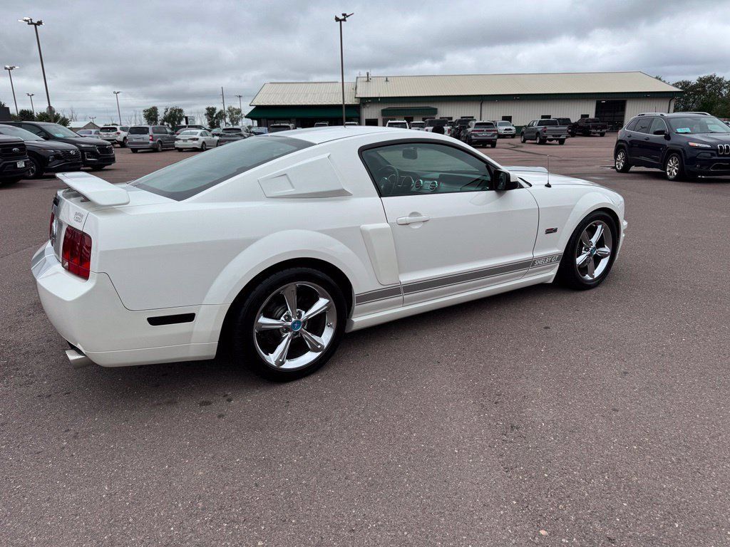 Used 2007 Ford Mustang GT Premium RWD image 2