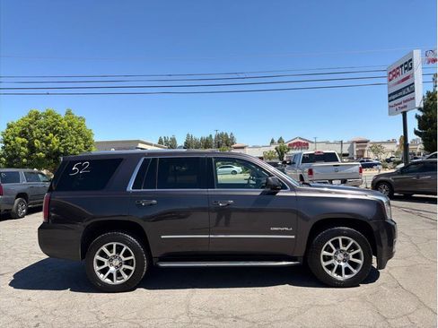 Used 2018 GMC Yukon Denali AWD/4WD image 3