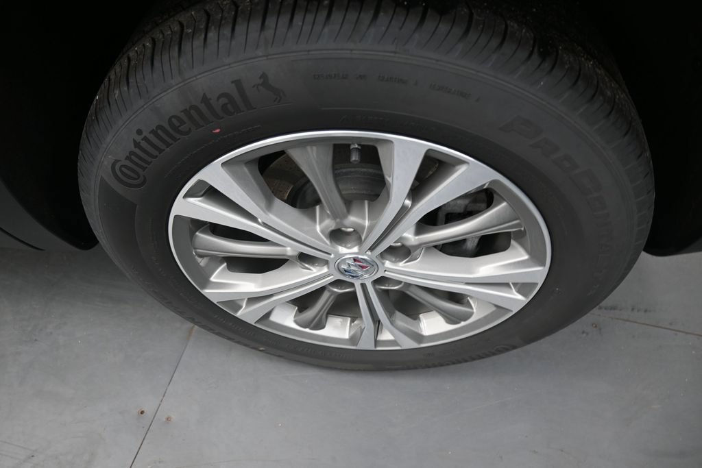 Used 2023 Buick Envision Preferred AWD/4WD image 9