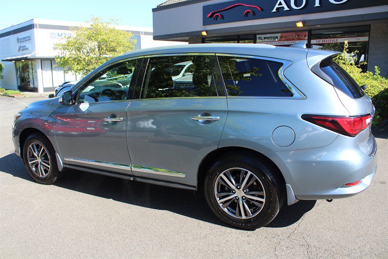Used 2018 INFINITI QX60 Luxe w/ Premium Plus Package AWD/4WD image 3