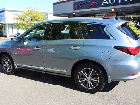 Used 2018 INFINITI QX60 AWD w/ Premium Plus Package w/ Premium Plus Package image 3