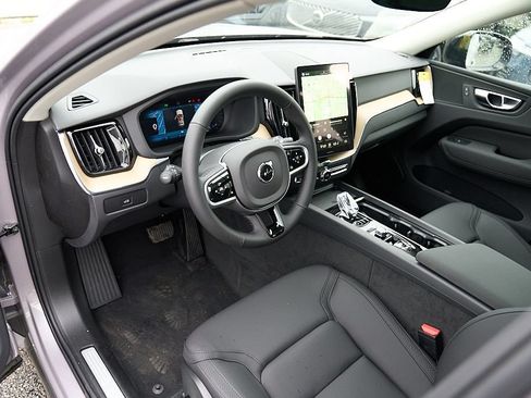 New 2026 Volvo XC60 B5 Plus w/ Climate Package AWD/4WD image 13