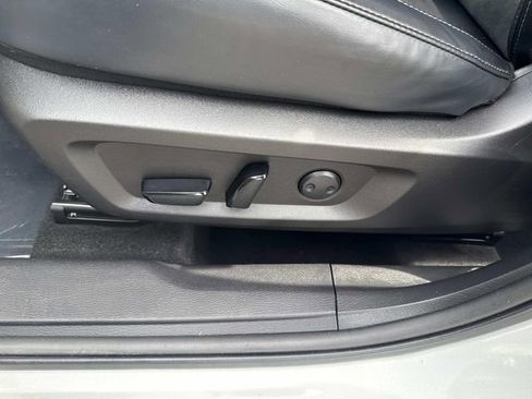 Used 2024 Mitsubishi Outlander SE Black Edition image 23