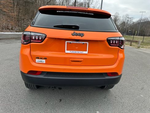 New 2026 Jeep Compass Latitude w/ Sun and Sound Group image 5