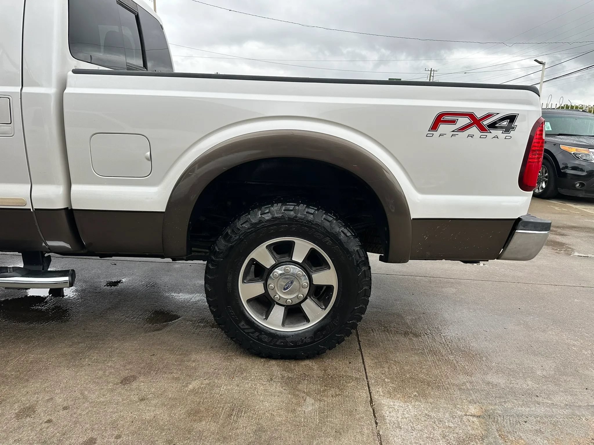 Used 2015 Ford F250 Lariat w/ Lariat Ultimate Package AWD/4WD image 15