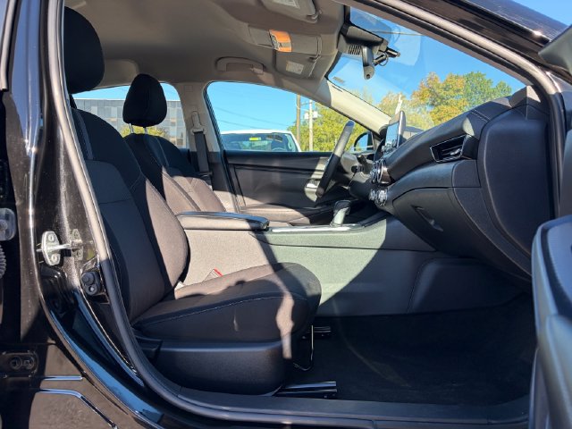 Used 2024 Nissan Sentra SV w/ All-Weather Package FWD image 28