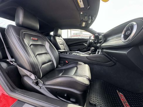 Used 2017 Chevrolet Camaro SS image 26