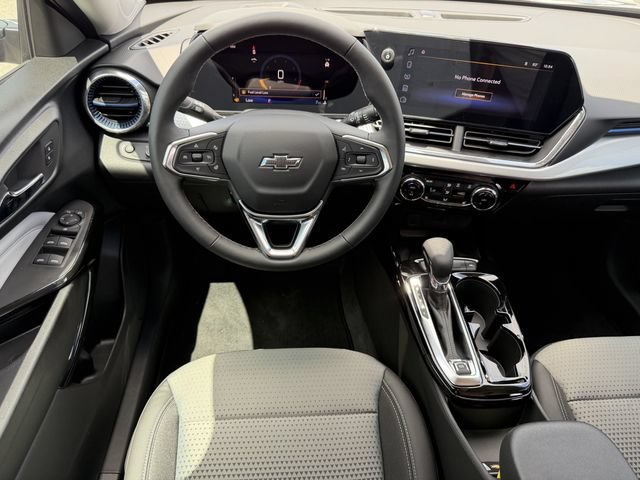 New 2026 Chevrolet Trax LT w/ Sunroof Package FWD image 19