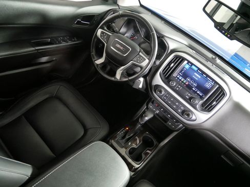 Used 2022 GMC Canyon Elevation w/ Elevation Premium Package AWD/4WD image 9