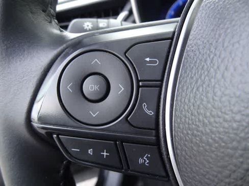 Used 2026 Toyota Corolla Cross XLE FWD image 17