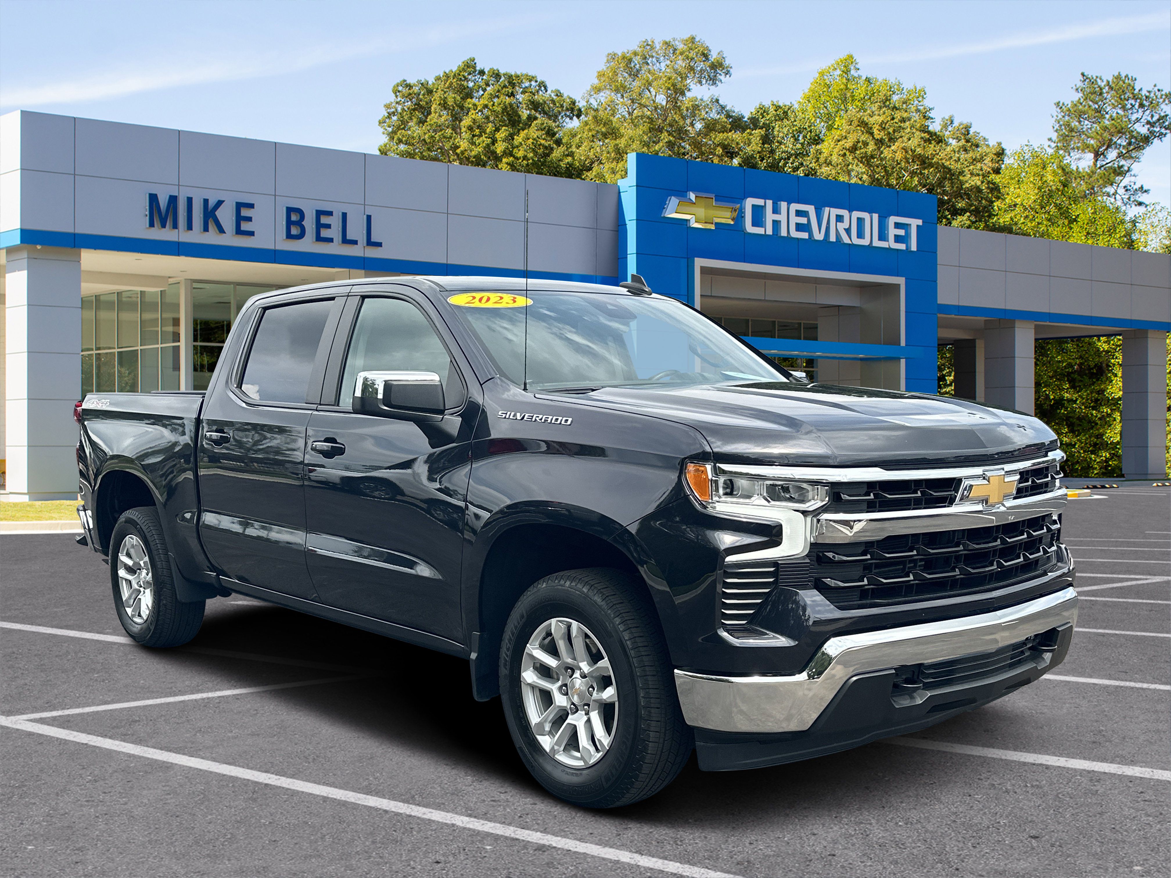 Used 2023 Chevrolet Silverado 1500 LT AWD/4WD image 1