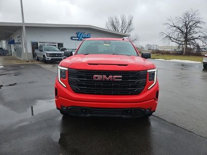Used 2025 GMC Sierra 1500 Elevation