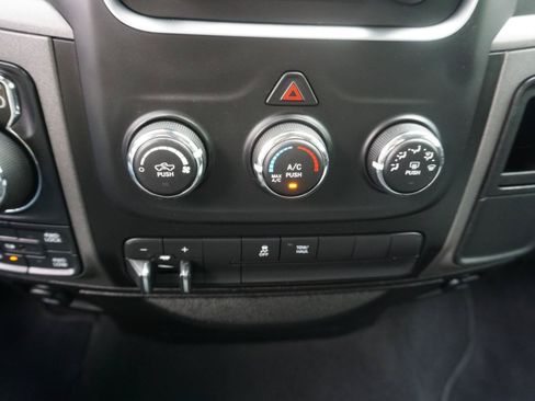 Used 2019 RAM 1500 Express w/ Express Value Package AWD/4WD image 15