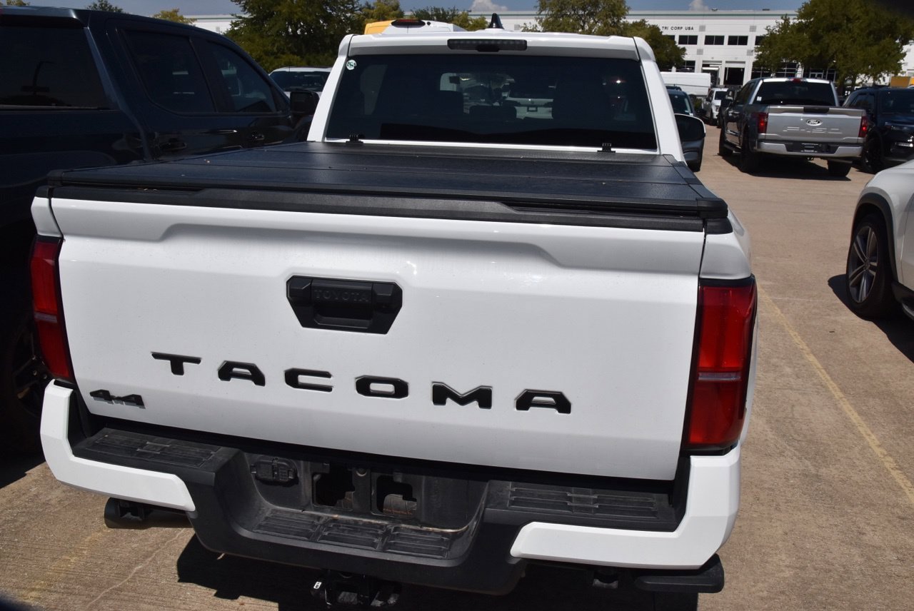 Used 2025 Toyota Tacoma TRD Sport AWD/4WD image 6