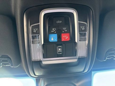 Used 2026 RAM 3500 Laramie AWD/4WD image 39