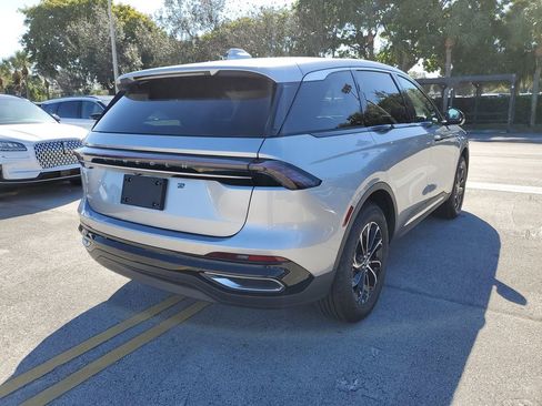 New 2026 Lincoln Nautilus Premier AWD/4WD image 4