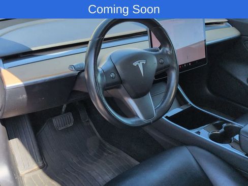 Used 2018 Tesla Model 3 Long Range RWD image 2