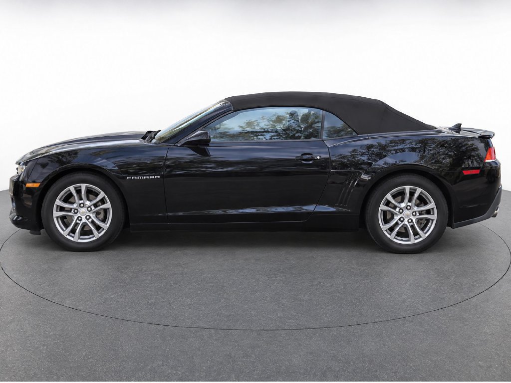 Used 2015 Chevrolet Camaro LT RWD image 6