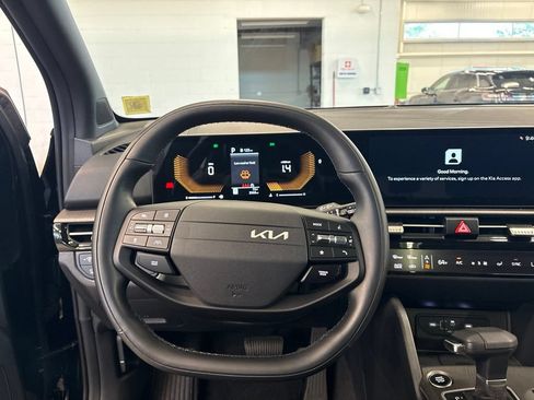 Certified 2026 Kia Sportage X-Line w/ X-Line Premium Package AWD/4WD image 13