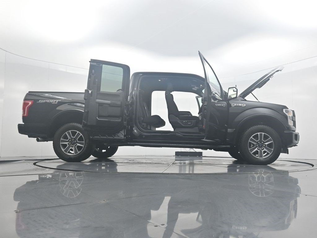 Used 2017 Ford F150 XLT w/ Equipment Group 302A Luxury AWD/4WD image 37