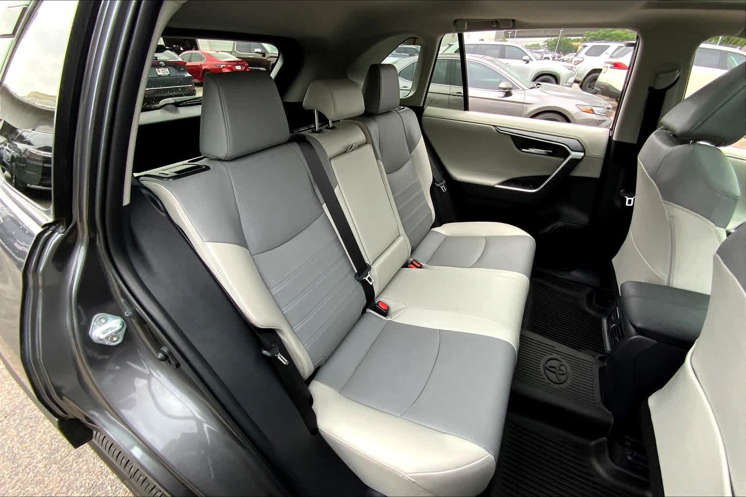 Used 2024 Toyota RAV4 Limited w/ Weather Package AWD/4WD image 20