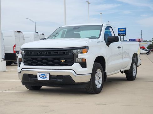 Used 2022 Chevrolet Silverado 1500 W/T RWD image 3