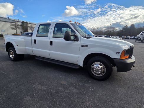 Used 2001 Ford F350 XL image 4