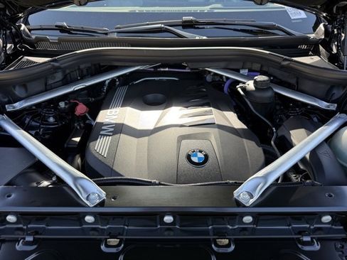 Used 2026 BMW X5 xDrive40i w/ M Sport Package image 33